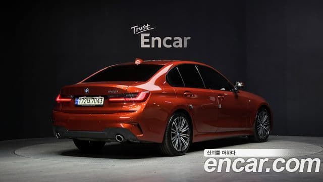 BMW 3 Series 2021 — ფოტო 2/20