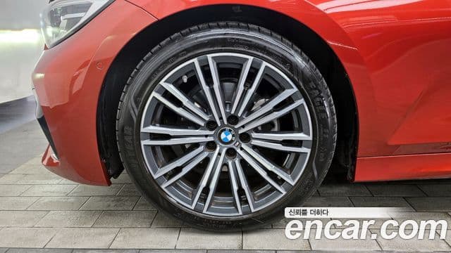 BMW 3 Series 2021 — ფოტო 5/20