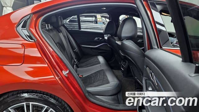 BMW 3 Series 2021 — ფოტო 12/20