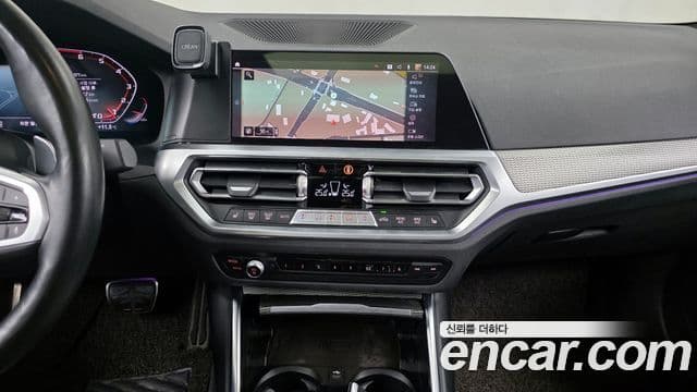 BMW 3 Series 2021 — ფოტო 14/20
