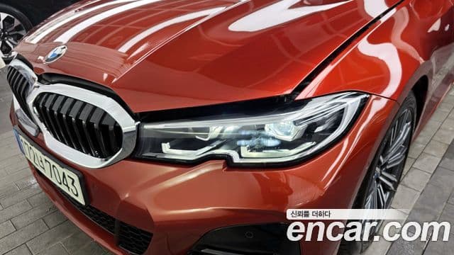 BMW 3 Series 2021 — ფოტო 13/35