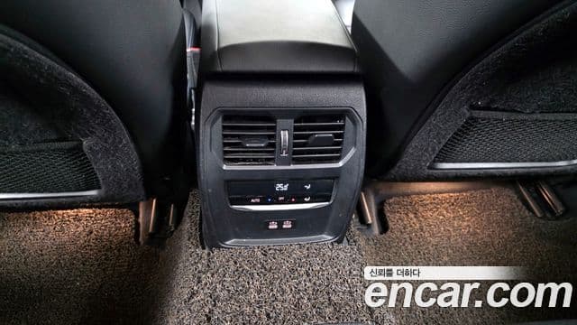 BMW 3 Series 2021 — ფოტო 5/35