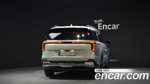 Kia Carnival 2024 — Photo 15/35