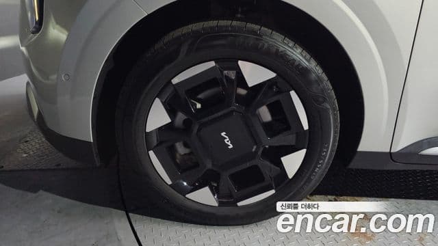 Kia Carnival 2024 — Photo 10/35