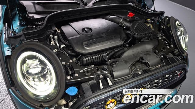 Mini Cooper S Convertible 2020 — ფოტო 6/20