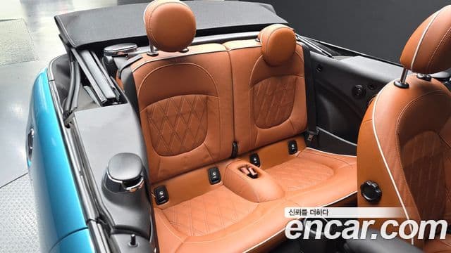 Mini Cooper S Convertible 2020 — ფოტო 11/20