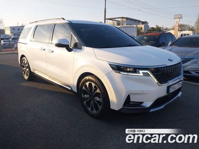 Kia Carnival 2020 — ფოტო 1/16