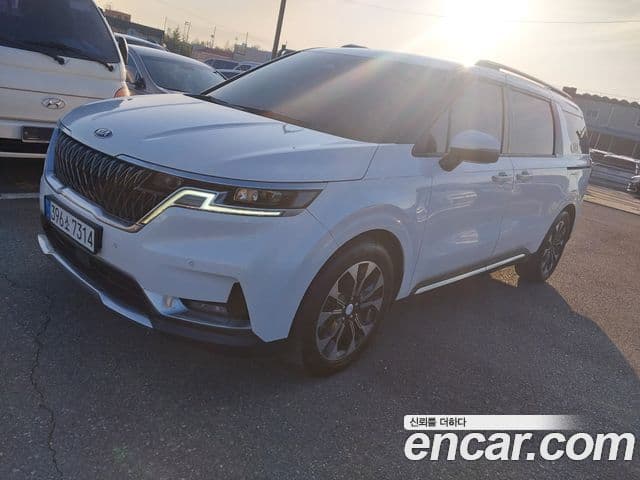 Kia Carnival 2020 — ფოტო 2/16