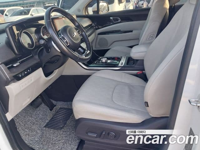 Kia Carnival 2020 — Şəkil 12/16