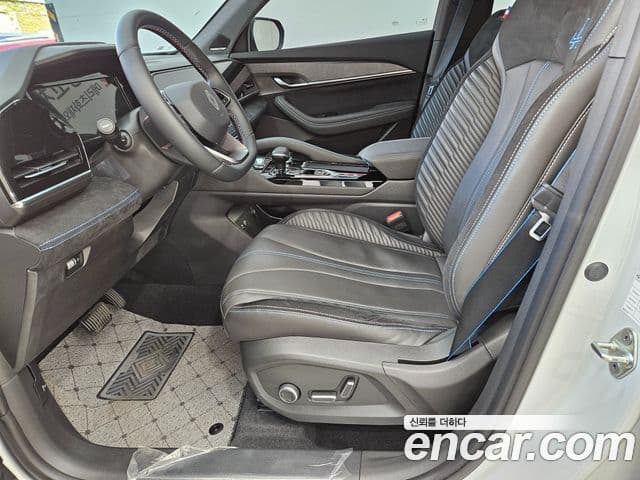 Renault Samsung Grand Koleos 2024 — Photo 9/17