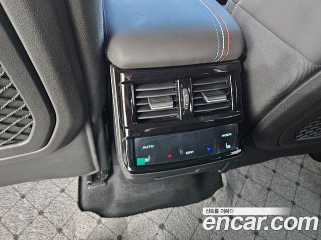 Renault Samsung Grand Koleos 2024 — Photo 14/17