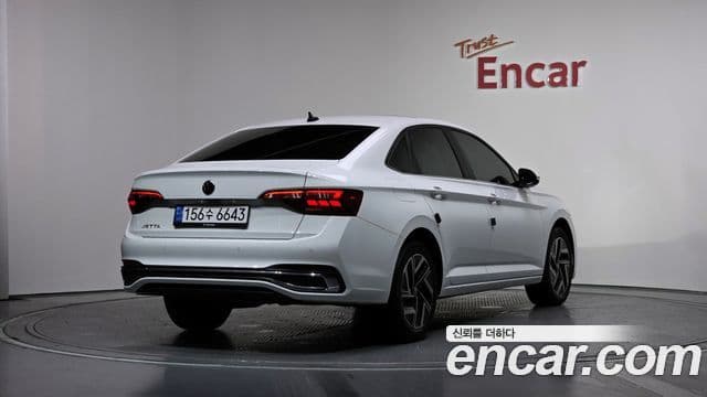 Volkswagen Jetta 2023 — фото 2 из 20