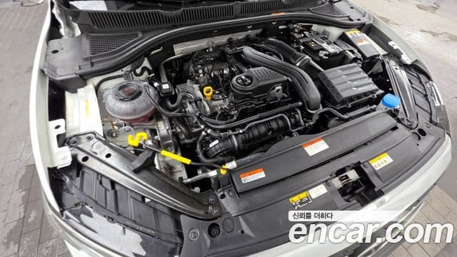 Volkswagen Jetta 2023 — Şəkil 21/32