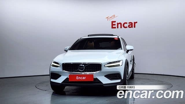 Volvo V60 Cross Country 2020 — ფოტო 3/20