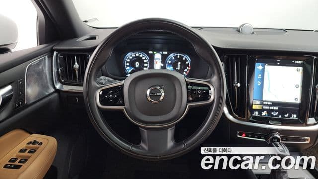 Volvo V60 Cross Country 2020 — ფოტო 12/20
