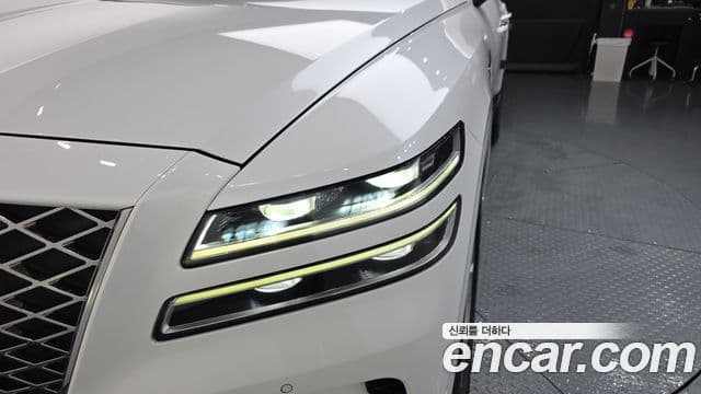 Genesis GV80 2020 — Photo 13/35