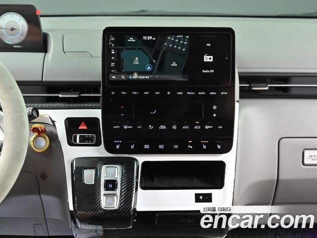 Hyundai Staria 2021 — ფოტო 13/20