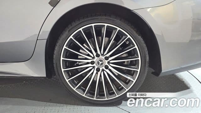 Mercedes-Benz CLS-Class 2023 — Photo 14/32