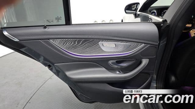 Mercedes-Benz CLS-Class 2023 — Photo 15/32
