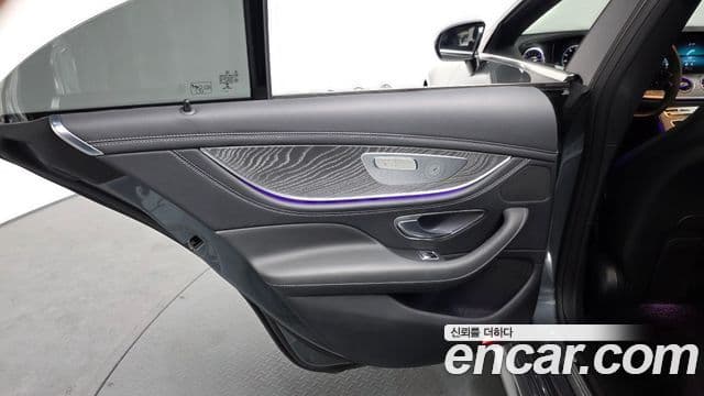 Mercedes-Benz CLS-Class 2023 — Photo 7/32