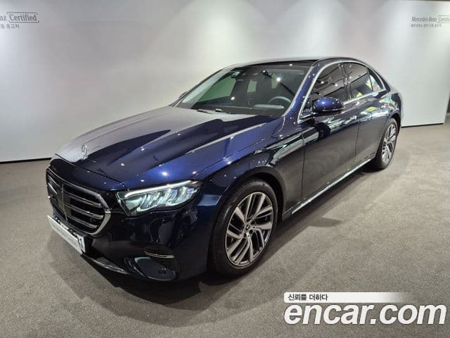 Mercedes-Benz E-Class 2025 — ფოტო 10/20