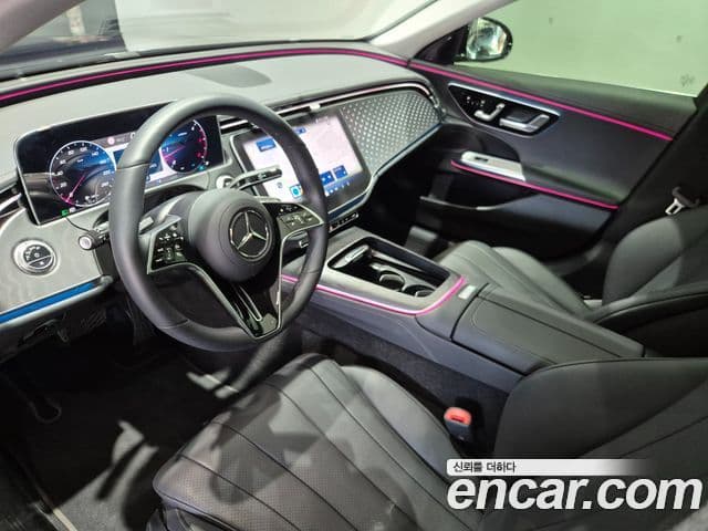Mercedes-Benz E-Class 2025 — фото 16 из 20