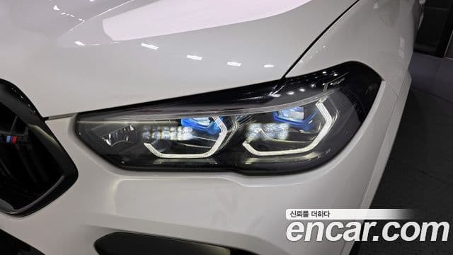 BMW X6M 2023 — Photo 23/32