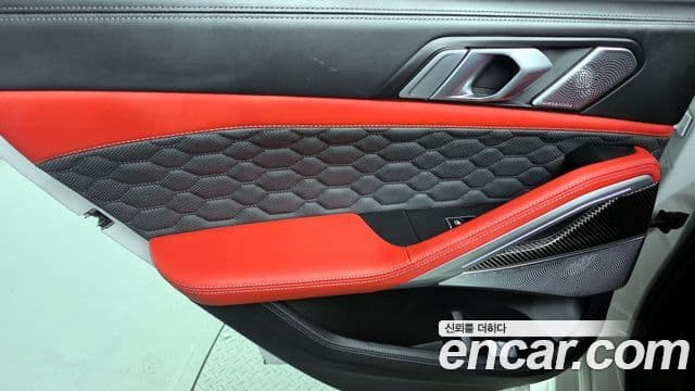 BMW X6M 2023 — Photo 6/32