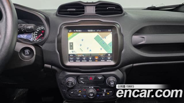 Jeep Renegade 2021 — Şəkil 20/30