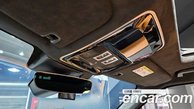Land Rover Range Rover Sport 2018 — Photo 27/33