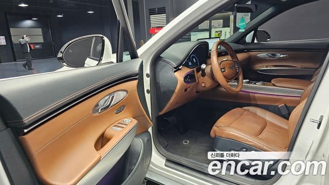 Genesis GV70 2022 — ფოტო 10/20