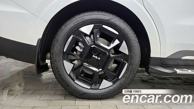Kia Carnival 2024 — Şəkil 5/20
