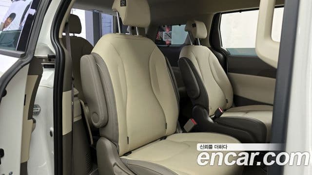 Kia Carnival 2024 — Şəkil 12/20