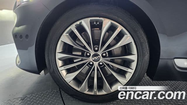 Kia The K9 2022 — Photo 26/34