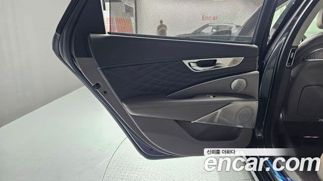 Kia The K9 2022 — Photo 15/34
