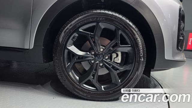 Kia Sportage The Bold 2020 — ფოტო 31/34