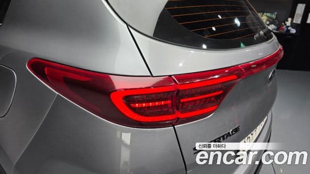 Kia Sportage The Bold 2020 — ფოტო 28/34