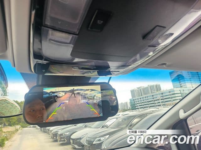Hyundai Staria 2021 — ფოტო 15/20