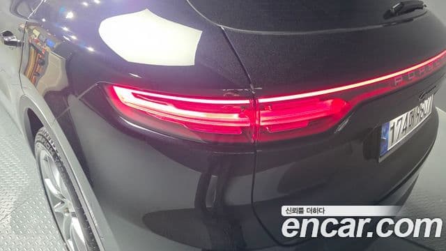 Porsche Cayenne 2021 — Photo 32/32