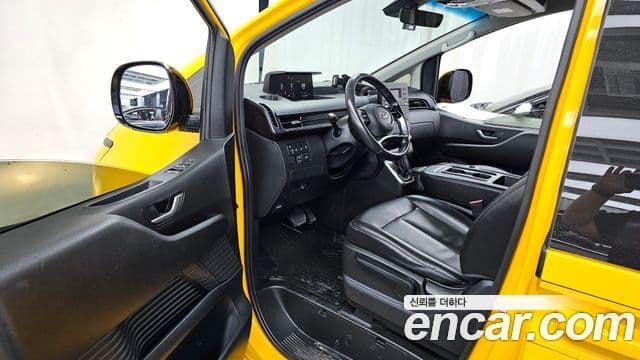 Hyundai Staria 2021 — ფოტო 10/20