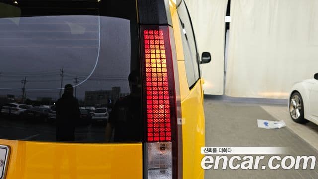 Hyundai Staria 2021 — Şəkil 14/33