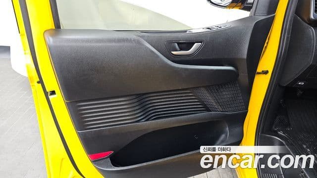 Hyundai Staria 2021 — Şəkil 7/33