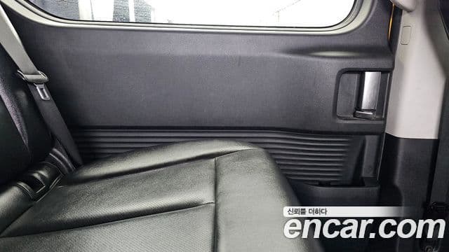 Hyundai Staria 2021 — Şəkil 23/33