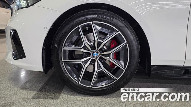 BMW 5 Series 2024 — Şəkil 19/20