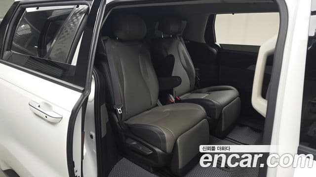Kia Carnival 2025 — ფოტო 12/20