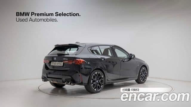 BMW 1 Series 2025 — ფოტო 2/19