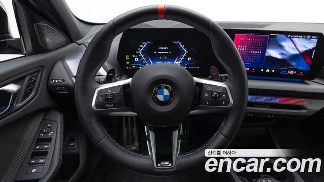 BMW 1 Series 2025 — ფოტო 17/19