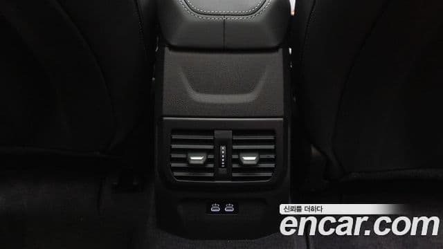 BMW 1 Series 2025 — ფოტო 18/19