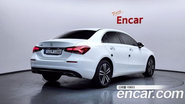 Mercedes-Benz A-Class 2022 — ფოტო 2/20