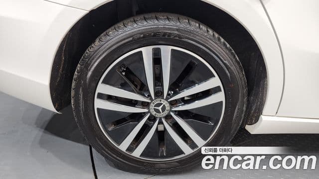 Mercedes-Benz A-Class 2022 — фото 5 из 20